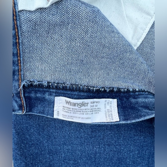 Wrangler Vintage Women’s Denim Shorts size 34 EUC - Picture 5 of 6